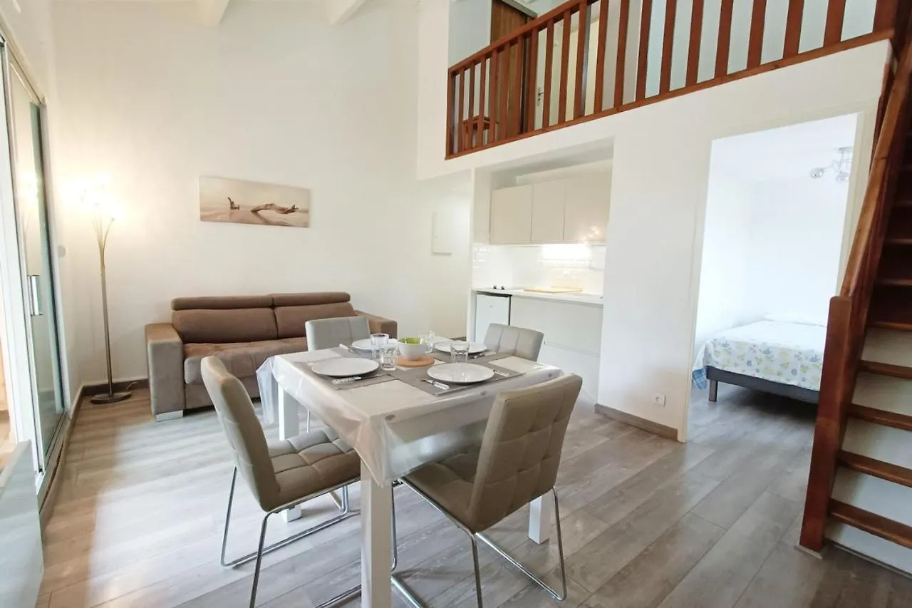 Spacious Sea View Apart At 50M From The Beach Bandol France